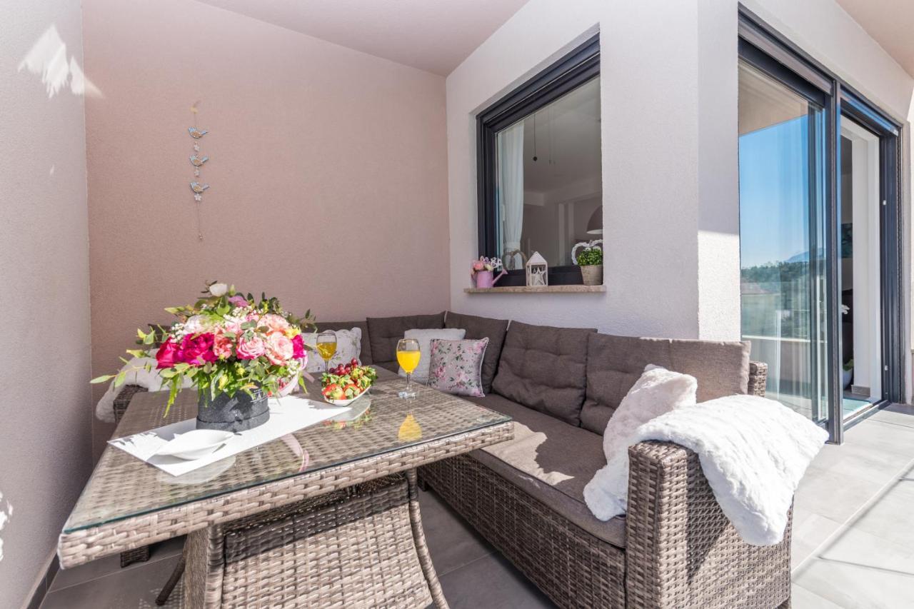 Apartment Amari Seaview Makarska Eksteriør billede